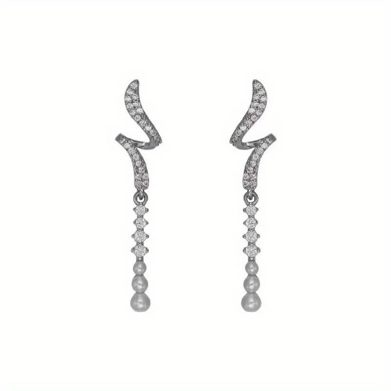 Fashionable Earrings with Temperament, Long Earrings for Girls, Niche Design, Unique Spiral Super Flash, Simple and Fashionable Tassel Earrings