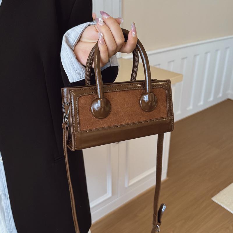 High-end Retro Hand-held Small Bag, Fashionable and Casual Single-shoulder Bag, Niche Commuting Crossbody Bag