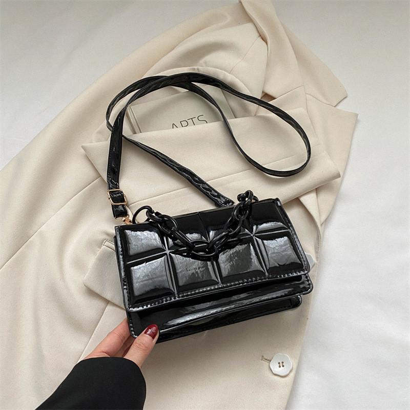 Trendy 2023 Summer Womens Pu Leather Crossbody Bag With Magnetic Closure чёрный