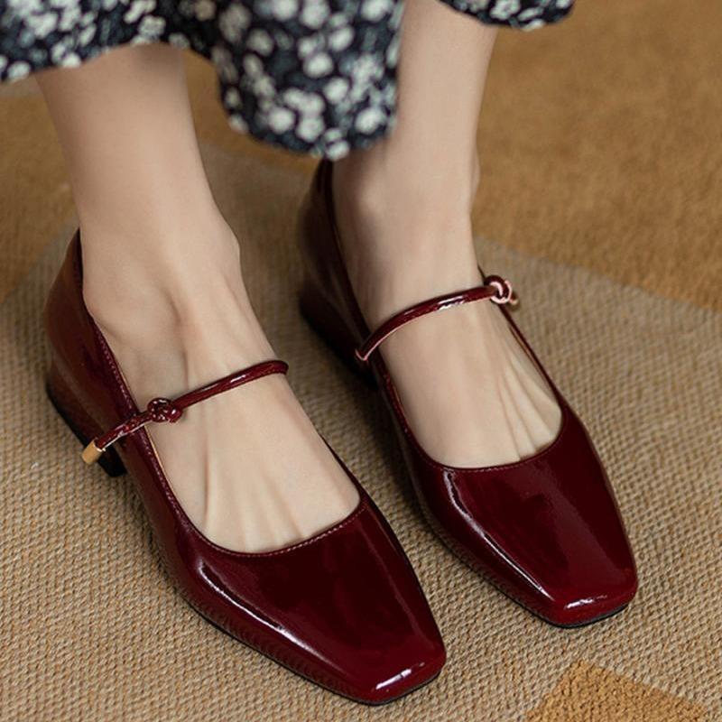 2025 spring new red patent leather square head shallow mouth thick low heel French retro word with Mary Jane single shoes women