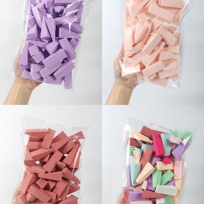 50 Pezzi/set Spugnette per Trucco Viso Miste Senza Lattice Piccole a Forma di Cuneo Applicazione Liscia Spugnetta di Bellezza