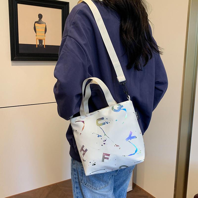 Stylish Large Capacity Women's Tote Bag Fashionable And Versatile For Daily Use