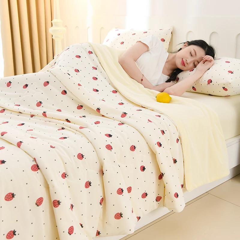 New Prints Ice Silk Summer Quilt Soft Silky Lightweight Cool Feeling Blanket for Bed Double Side Cooling Fabric Comforter Duvet