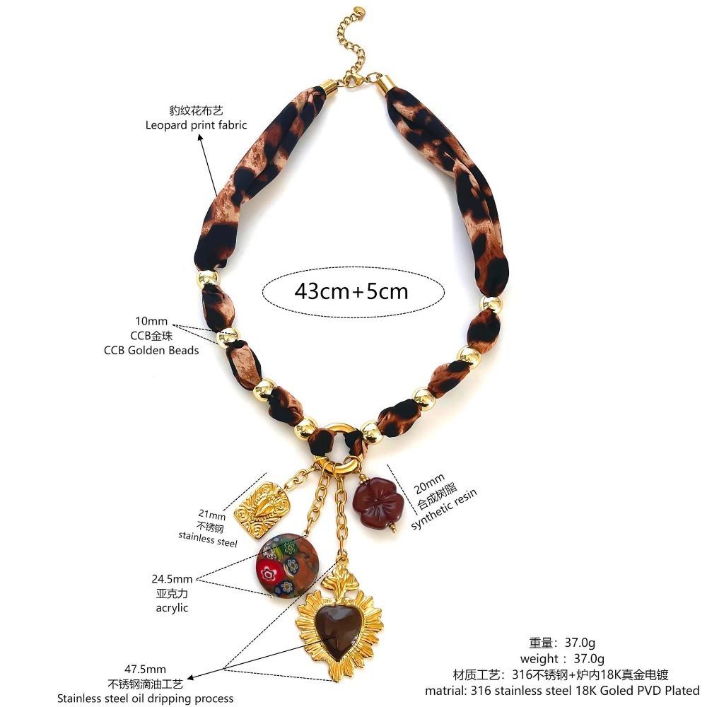 Stainless Steel Heart-shaped Flower Necklace for Women Simple Fashion Neck Jewelry Party Gift New Style