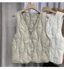 Light and thin V-neck down vest women's short model, new white duck down with bottom vest, rhombus tide.
