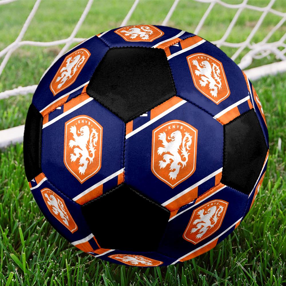 Pallone Calcio a 5 KNVB Colorato Cucito a Macchina PVC Misura 5 Pronto per Allenamento di Squadra e Competizione Durevole Rimbalzo Elevato Fantastico Regalo Sportivo