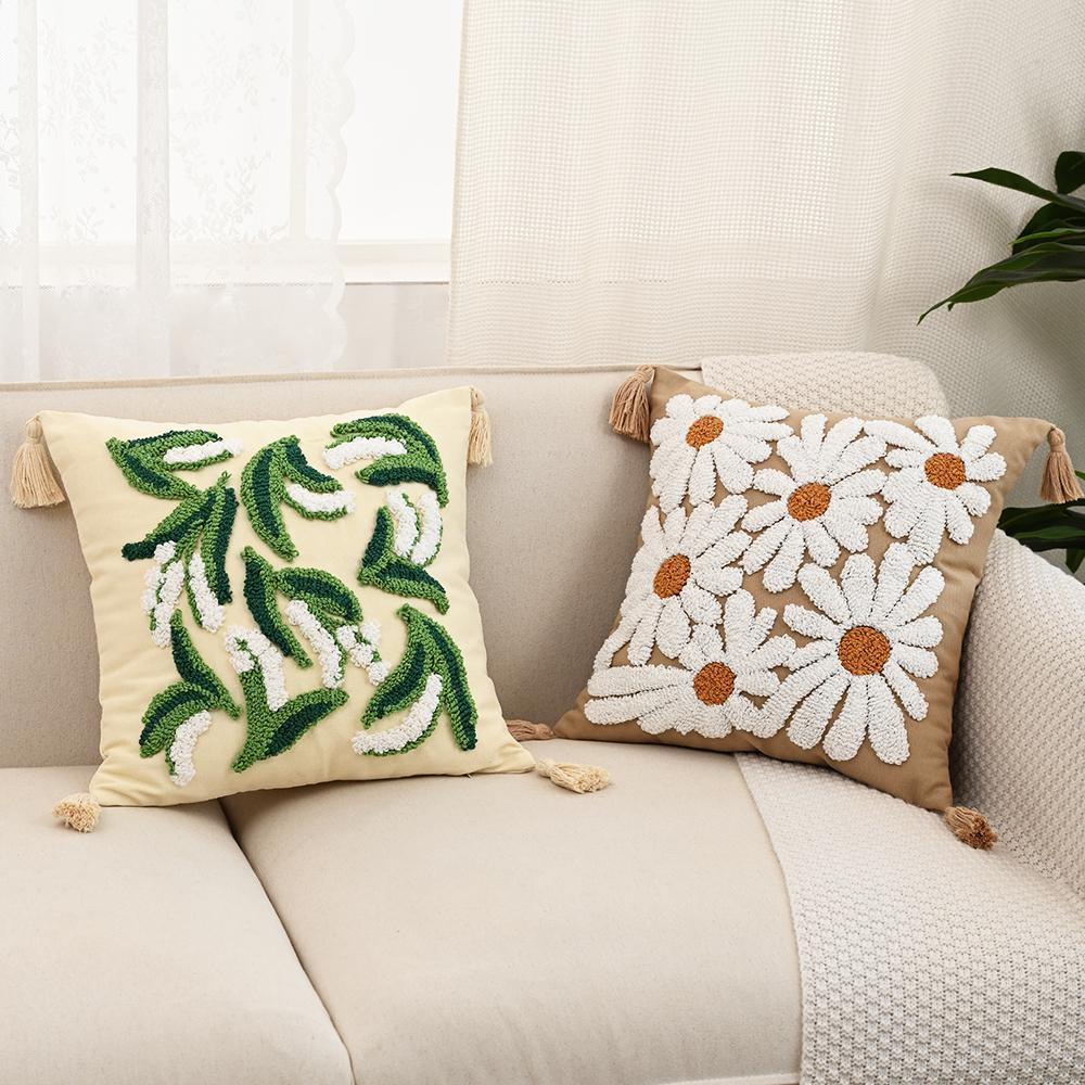 BUYNOW Velvet Floral Embroidered Pillowcase Rustic Vintage American Cushion Cover Home Bedroom Saddle Decor cojines para sala
