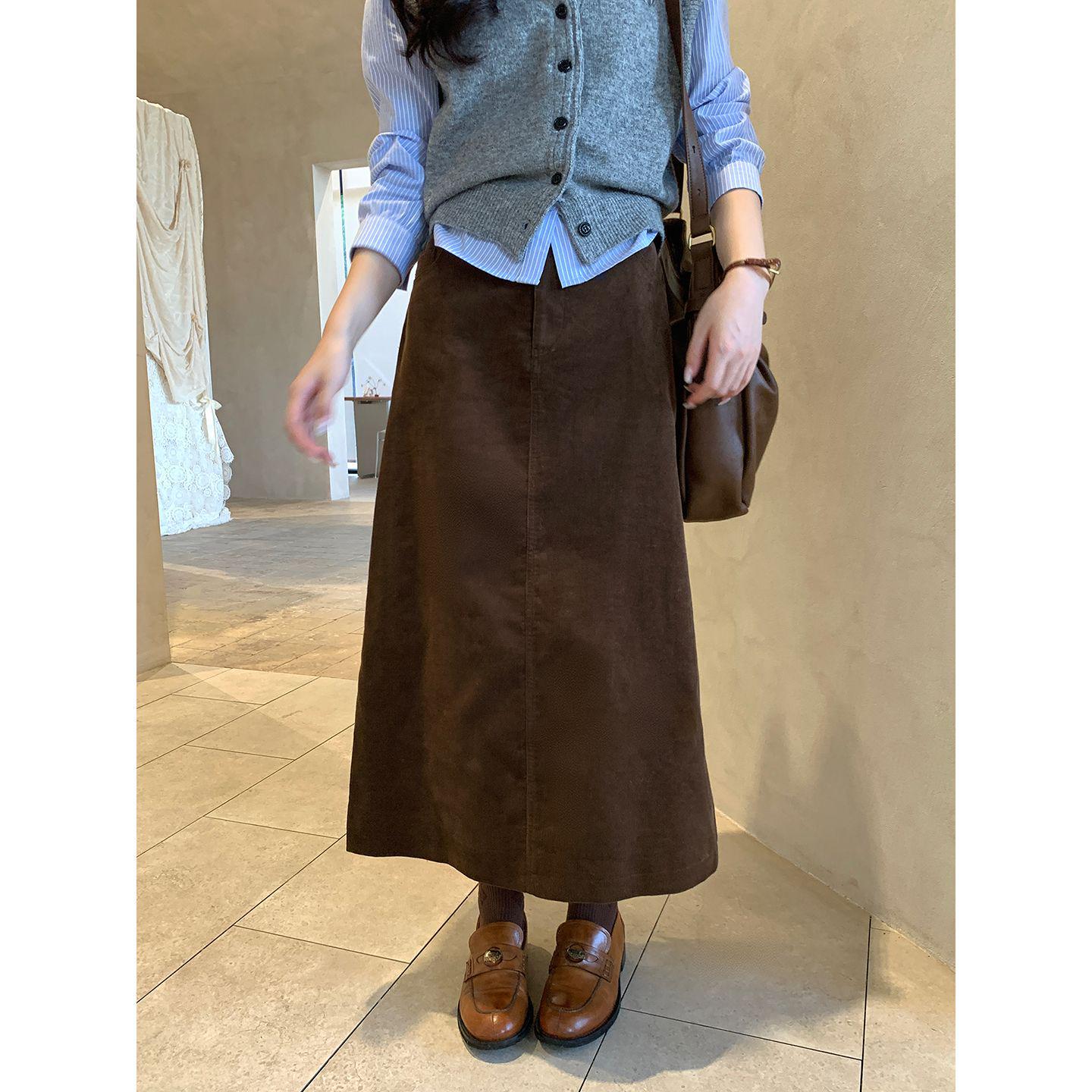 Korean Style Coffee Corduroy Long Skirt - Elegant, Slimming, Body-Shaping A-Line for Autumn & Winter S (80-90 jin)