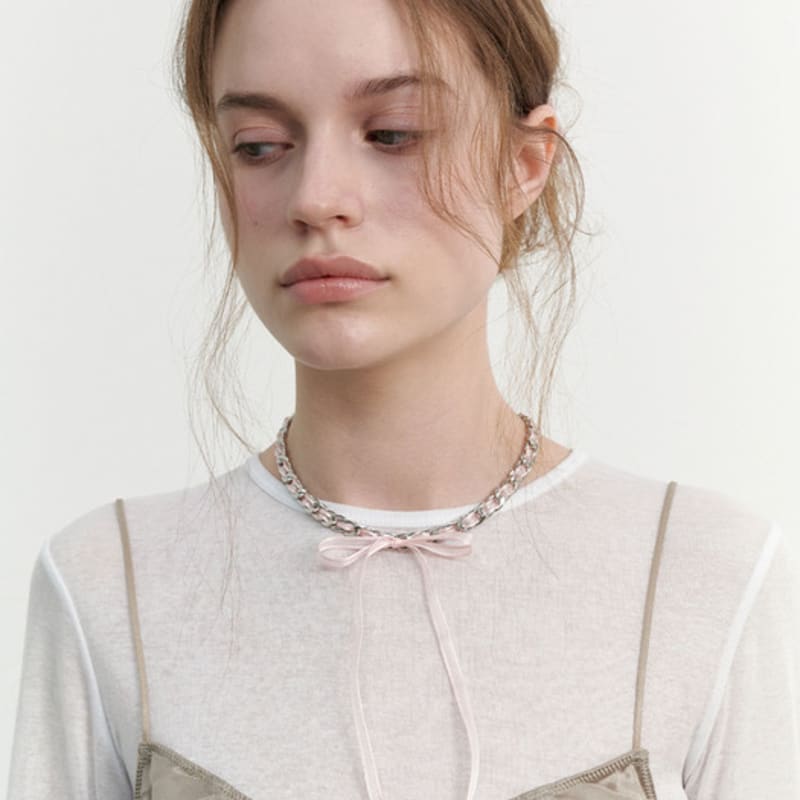 LOVE ME MONSTER Bebe Sheer Ribbon Chain Necklace (L241MNK090)