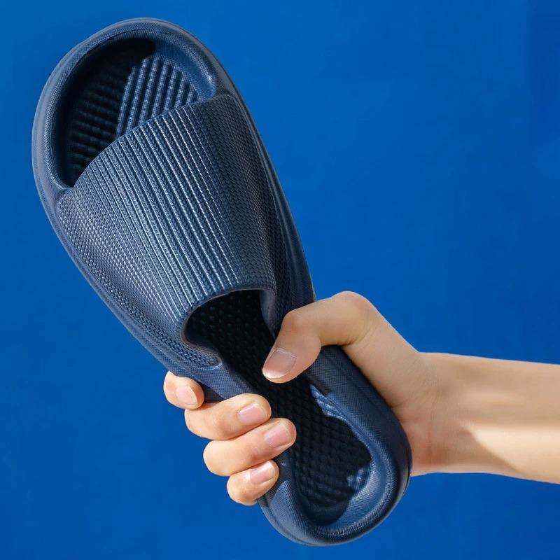Fashion Summer Home Cloud Slippers Women Non-Slip Bath Platform Sandals 2024 Soft Sole Mute Household Flip Flops Men Bathroom Slides