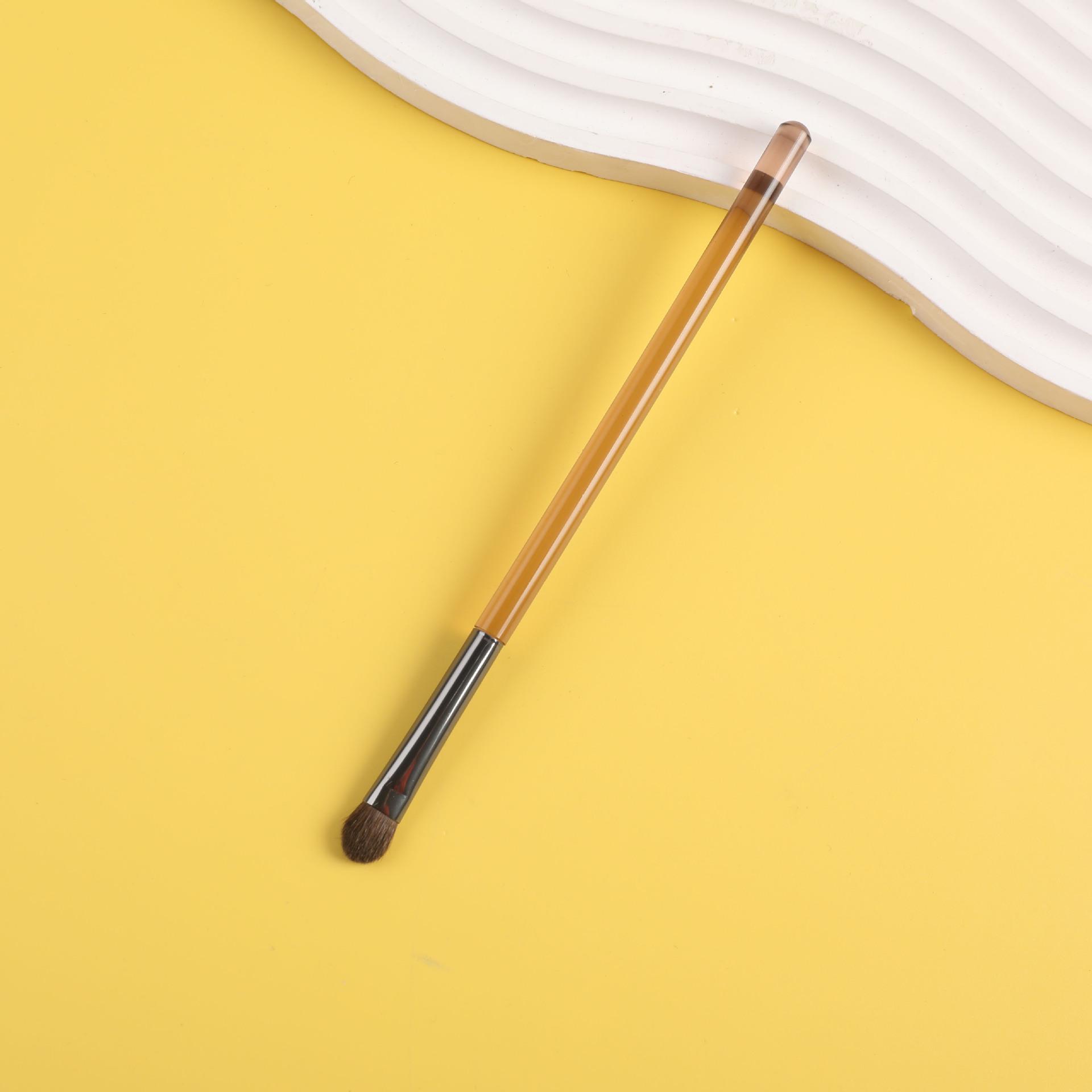 Скошенная кисть для контуринга и теней - Инструмент для макияжа из ворса пони