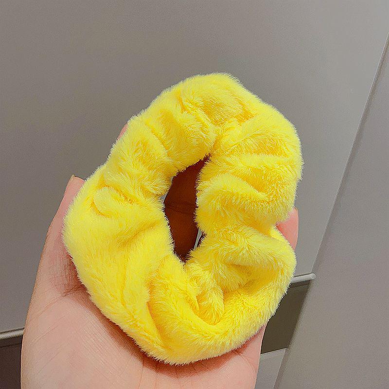 Chic Autumn/Winter Plush Hairband & Scrunchie for Women – Cute, Simple, Versatile Headwear
