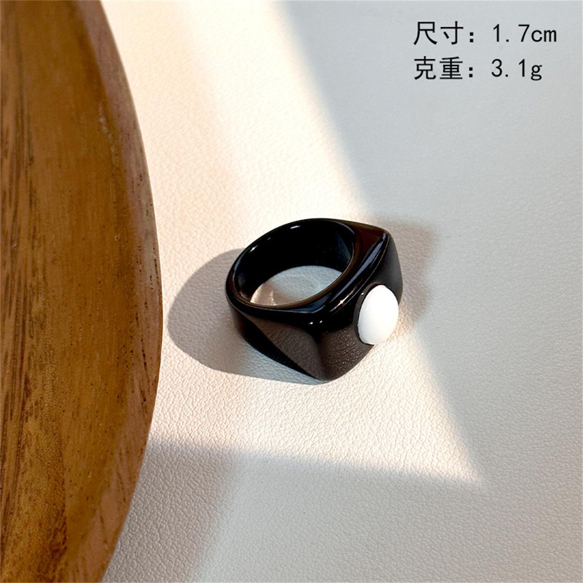 

2026 Vintage Wide Large Chunky Rings for Women Crystal Resin Autumn Winter Geometric Irregular Stacking Wear Jewelry New Rings Size 7