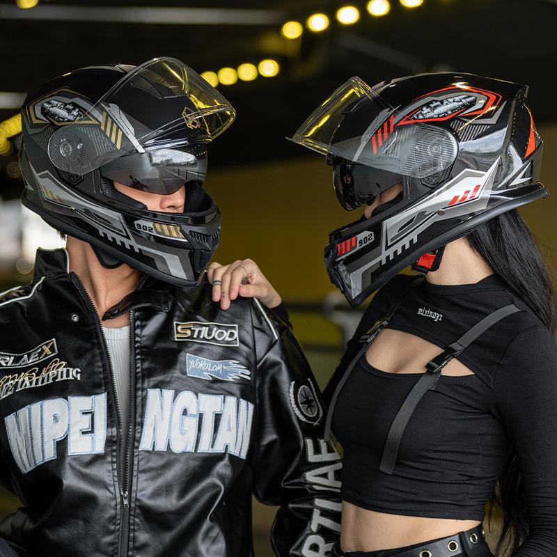 Motorcycle Helmet Men's Warm Winter Locomotive Double Lens Electric Vehicle Women's Cycling Four Seasons Full Helmet