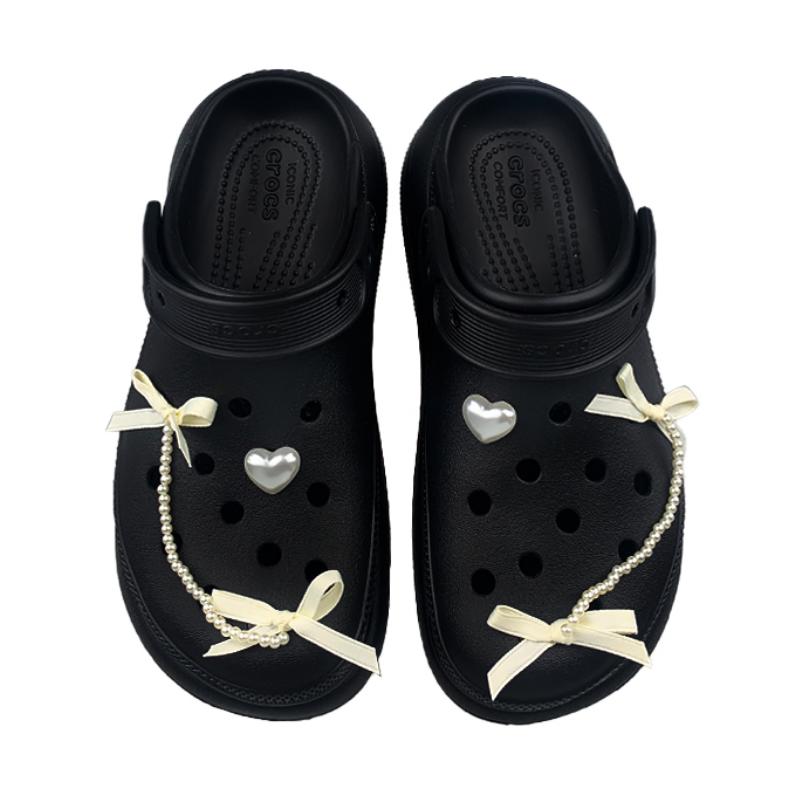 Crocs Klasyczne chodaki YD Nocna Wróżka do Snu Kokardka Perła Redukujące Wiek Gotyckie Wygodne Buty z Dziurkami Unisex Czarny