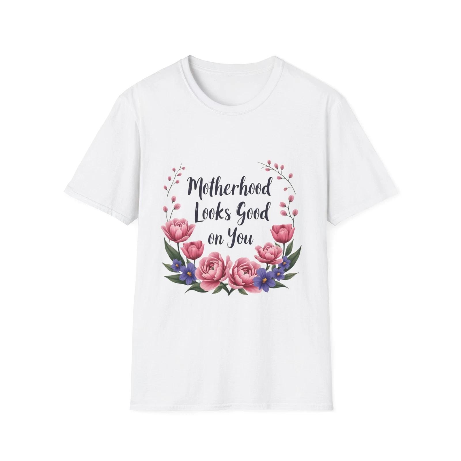 

Motherhood Looks Good on You T-Shirt, Cute Mom Tee, Floral Graphic Top, Gift for 4XL