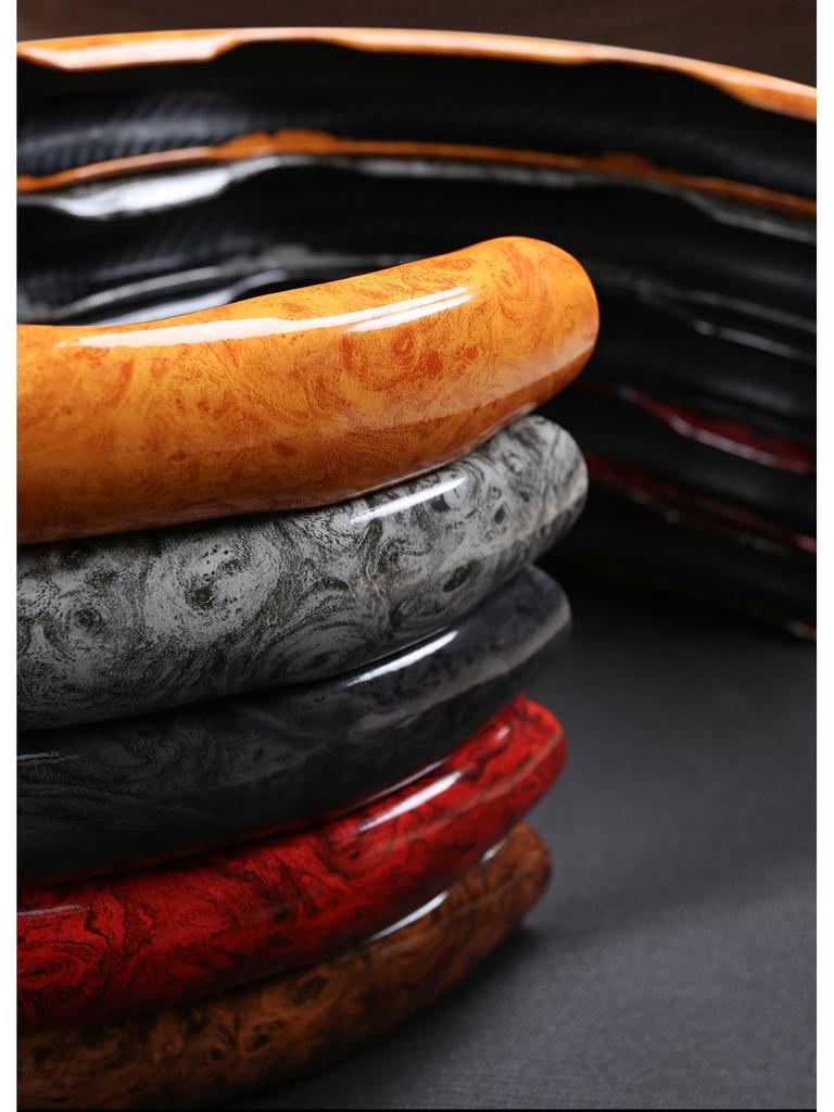 Lada Steering Wheel Cover: Wood Grain, High-End, Comfortable, Non-Slip, Fits O-Shape/D-Shape, All Seasons.