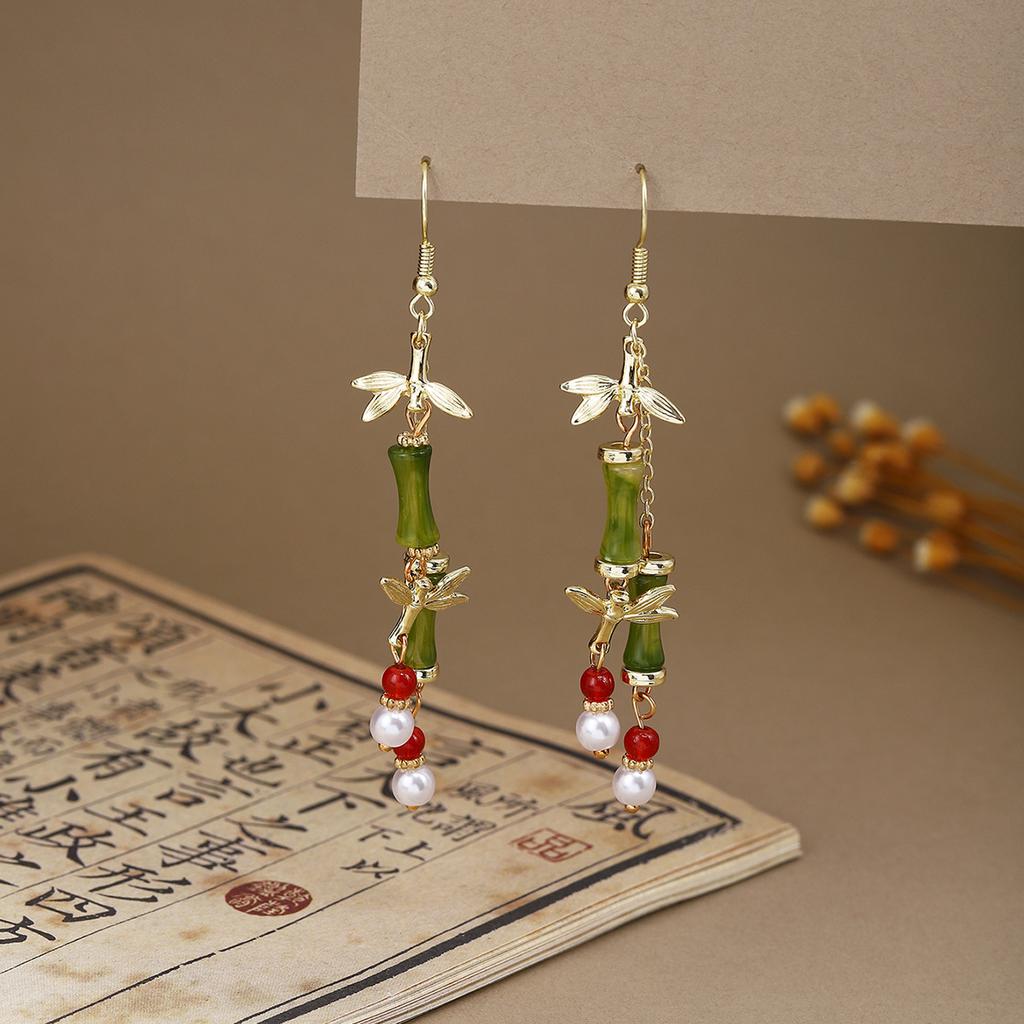 Butterfly Water Drop Pearl Fringed Ear Hook Female, Guochao Light Luxury Safety Buckle Ancient Cheongsam Earrings