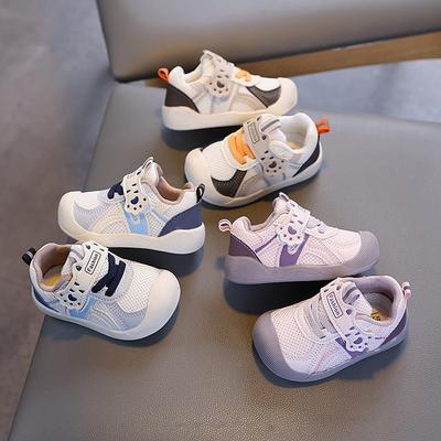 Baby- Lauflernschuhe mit weicher Sohle Frühling und Herbst Neue Jungen- und Mädchen-Babyschuhe atmungsaktive rutschfeste Sneaker Netz-Funktionsschuhe