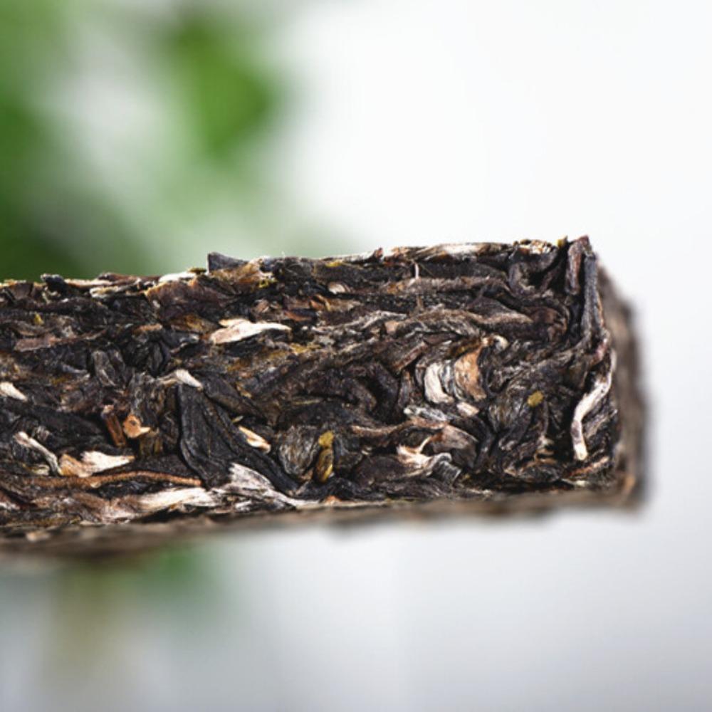 Yunnan Green Tea Spring Raw Pu-erh Old Tree Brick 250g
