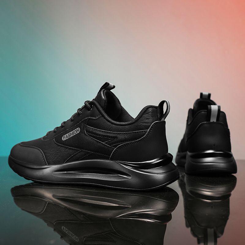 Men's Waterproof Non-slip Leather Work Shoes - Wear-resistant, Casual Fashion Sneakers for Autumn Construction.