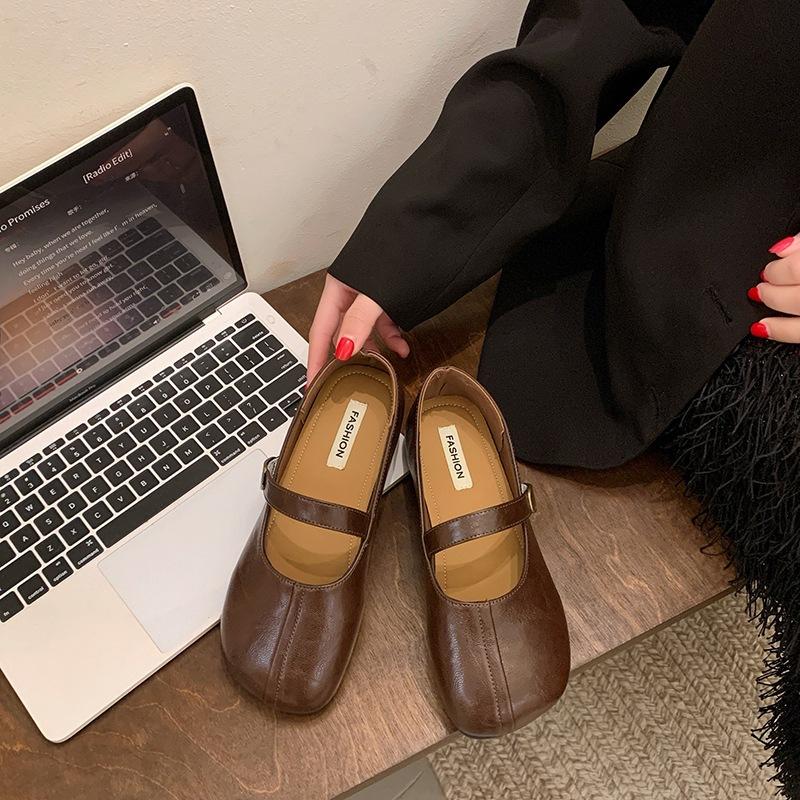 

Французские туфли на плоской подошве из маленькой кожи модные и универсальные ретро 2025 лето высокая ценность мягкая подошва Doudou Мэри Джейн одинарные туфли женские 40