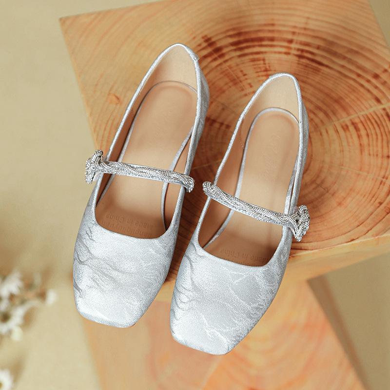 Square head thick heel Mary Jane shoes women's magic buckle one-word strap high heels 2025 new spring and autumn French low-heeled single shoes