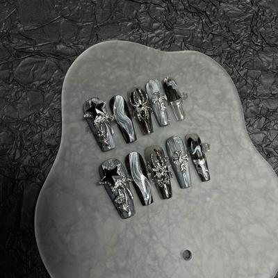 Künstliche Nägel – Nageltips & künstliche Nägel