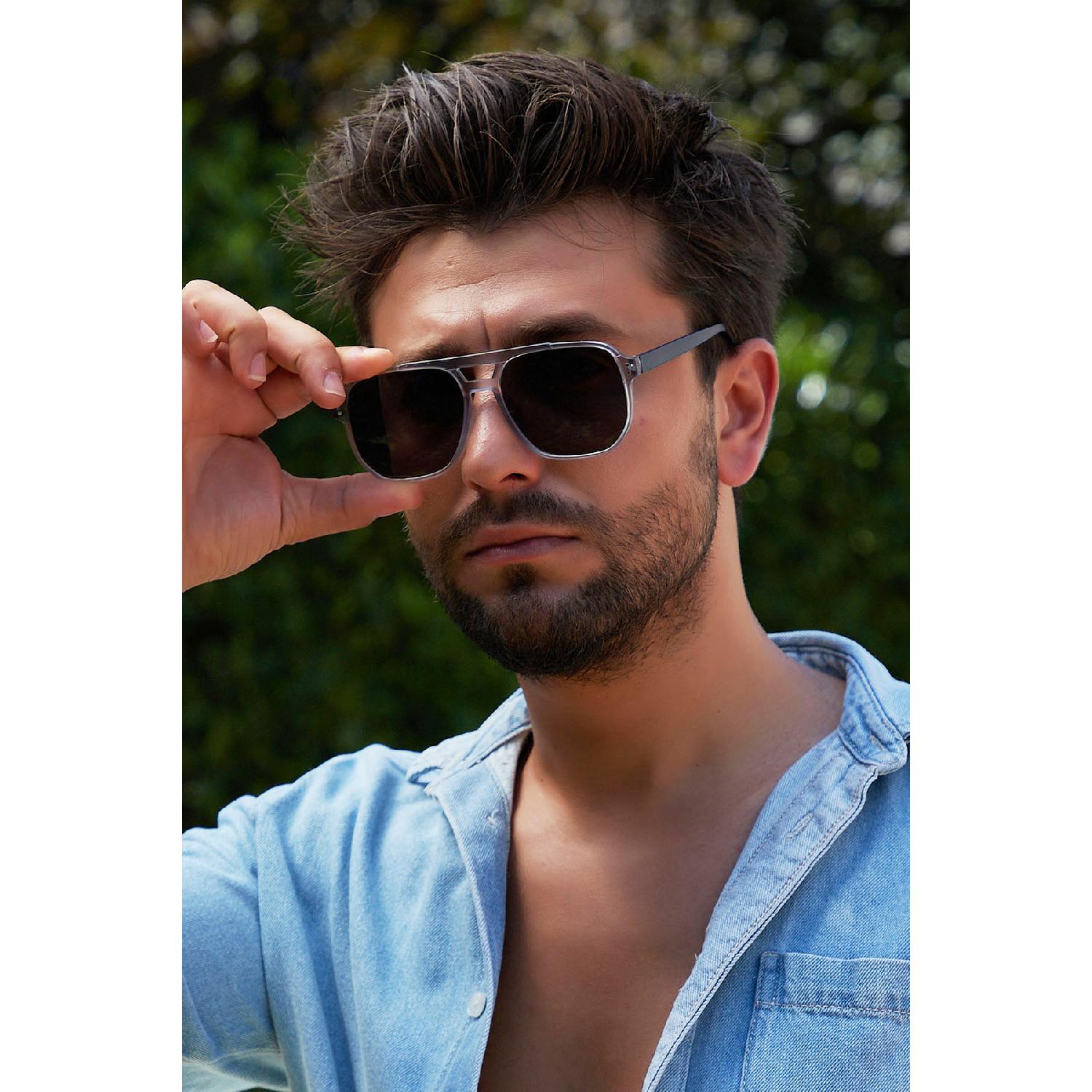 

Мужские солнцезащитные очки Bh 1010 C38m