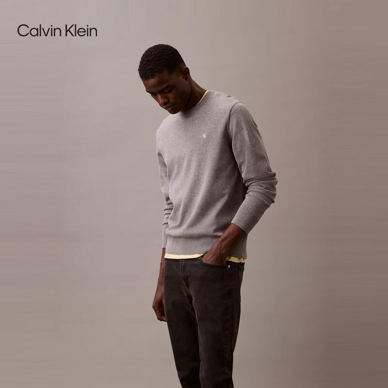 Calvin Klein Men's Classic Tapered Jeans