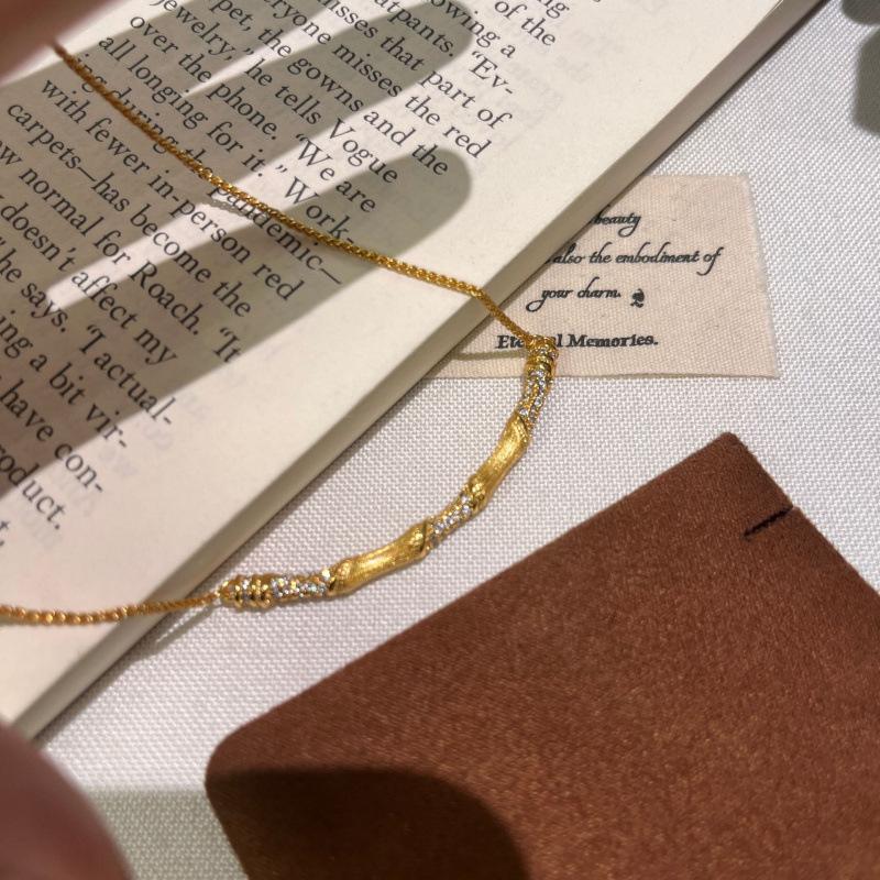 The Same Style Of Diamond Brushed Bamboo Necklace In The Gold Store Is A High-End High-End Retro Collarbone Chain
