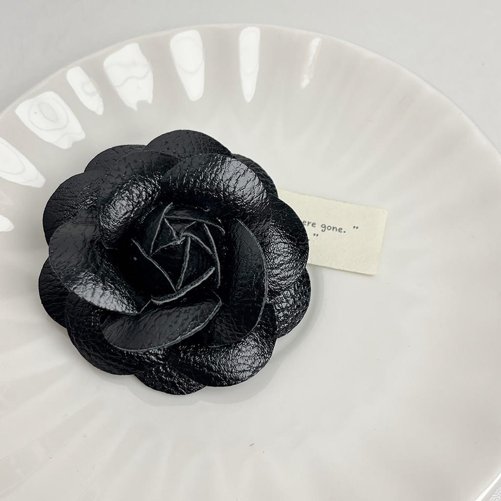 Elegant Camellia Brooch Stylish Flower Shaped Breastpin Ethnic Style Lapel Pin Wedding Party Holiday Gift for Her