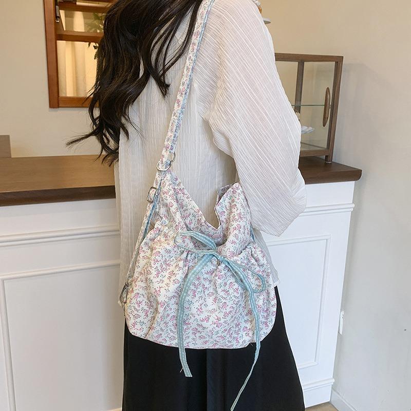 Spring and Summer Floral Lightweight Handbag New Cute and Beautiful Casual Backpack Shoulder Bag Versatile Practical Bag