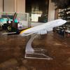 16CM 1:400 B747 Airplane Model Toy with Plastic Stable Base Realistic Alloy Die-cast Aircraft Ornament Kids Boys Plane Enthusiasts Collectible Gift