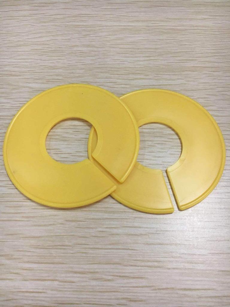 Colorful Plastic Clothing Size Divider Rings - Round Separators for Organizing Clothes