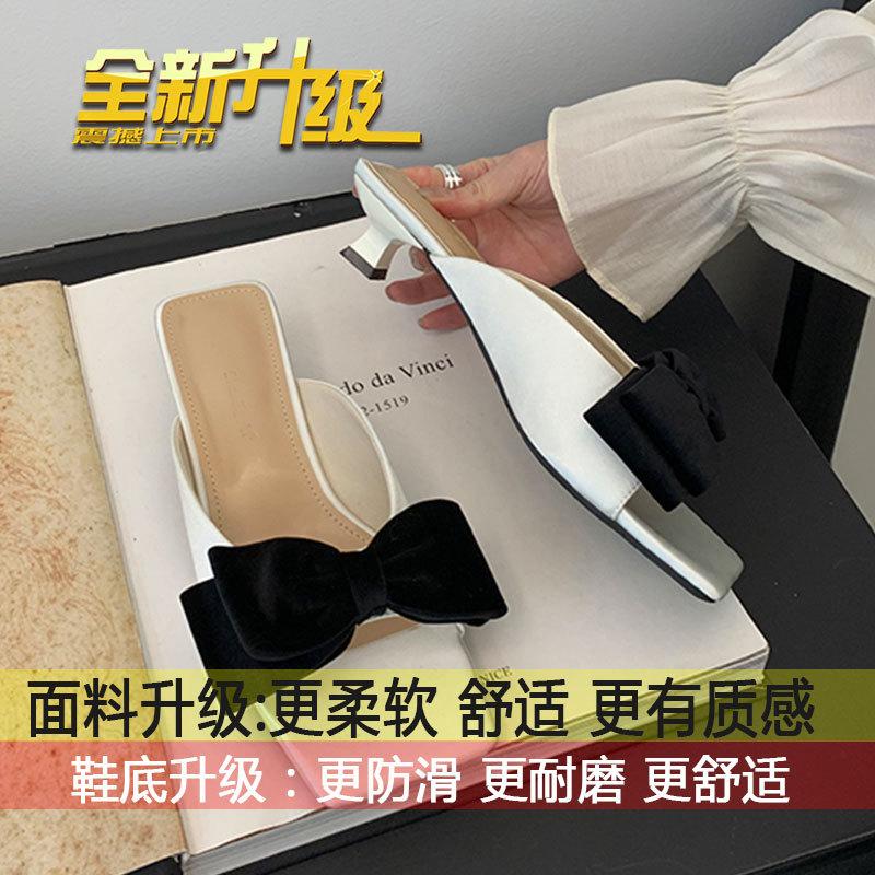 

French silver bow medium heel one-word slippers women s summer wear 2025 new square head small heel cool slippers 35