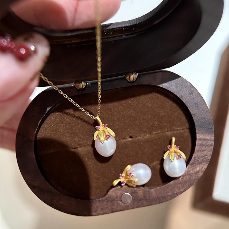 Exquisite Kleine Tomatenperlen-Halsketten Leichter Luxus Mode-Stil Anhänger für Damen Einfach Party Hochzeit Fein