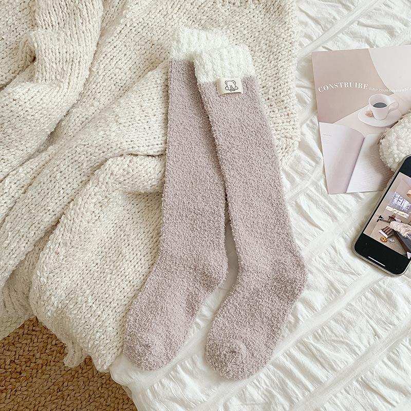 

Носки для сна из кораллового флиса, Женские послеродовые носки, Флисовые утолщенные носки до середины голени, Теплая и ветрозащитная защита ног, Высокие носки 1 pair хаки