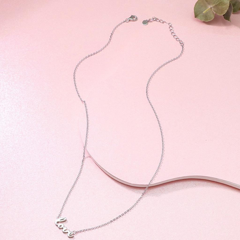 LOVE English Letter Pendant Necklace Fashionable and Versatile Valentine's Day Jewelry