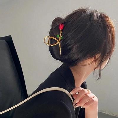 Fashionable Rose Butterfly Hair Clip for Women Elegant Romantic Temperament Headwear Girls Personalized Styling Accessory Clips