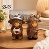 Rustic Farmhouse Living Room Decor Highland Cow Figurine, Resin Coffee Statue for Home Decor, Artistic Small Statues Country Style Tabletop