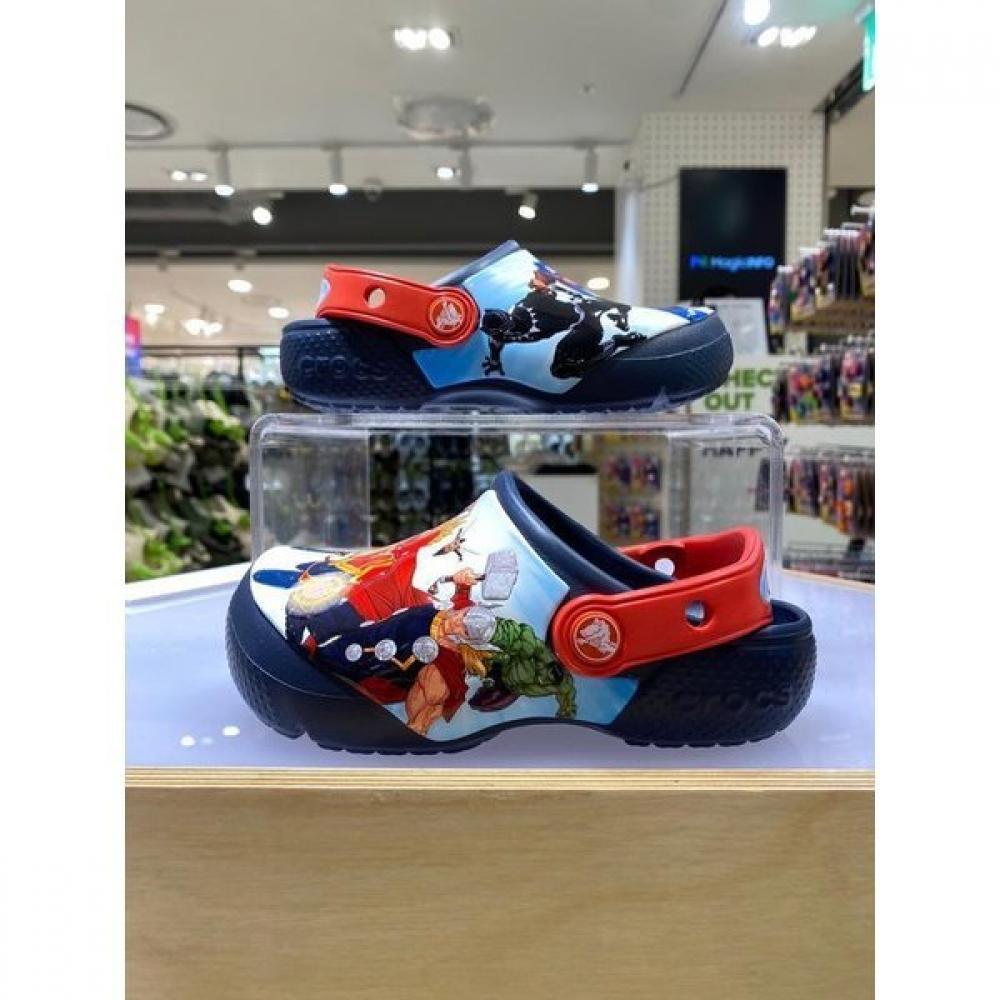 

Crocs Avengers Kids Clog 207069 410 MULTI/180