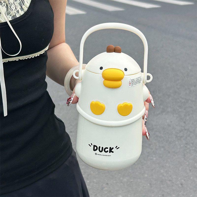

Dudu Duck Large Capacity Insulated Cup 2024 New Model for Women, High-Value Design, Straw Water Cup, Portable with Handle, Cute Cold-Keeping Cup White 610ml