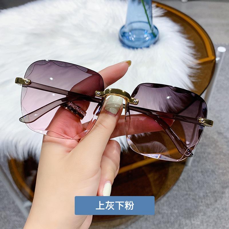 Fashion Tea Gradient Sunglasses Women Ocean Water Cut Trimmed Lens Metal Curved Temples Sun Glasses Female UV400
