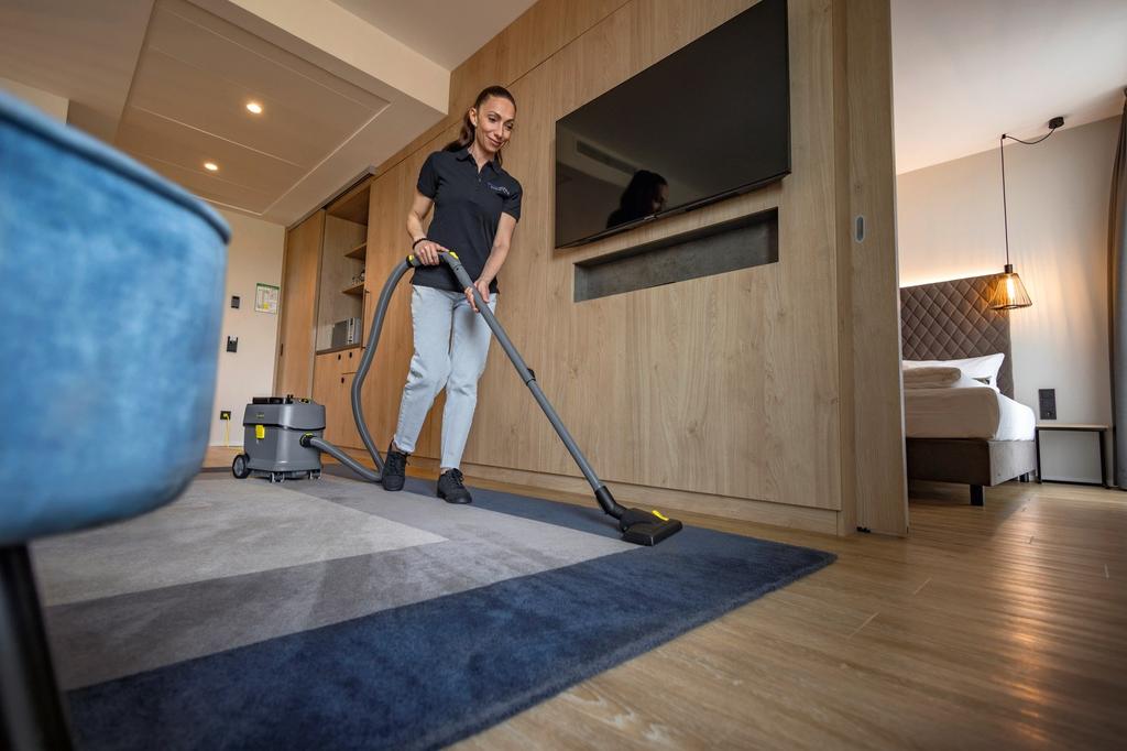 Professional Vacuum Cleaner Karcher T 15/1 Hepa