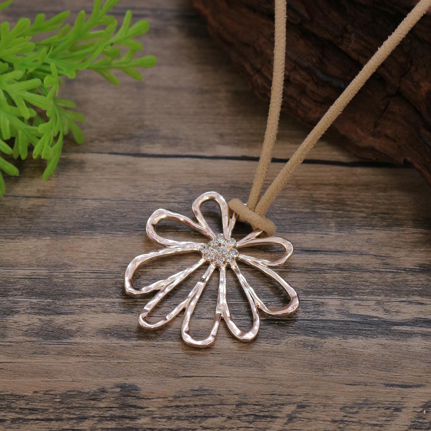 

Новая полая геометрическая подвеска в виде цветка с бриллиантом, женская ретро высококлассная плетеная вручную подвеска в виде цветка