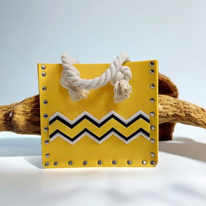 2025 Новая фетровая сумка Знаменитая в интернете сумка ручной работы Доступна в 9 цветах Простая и повседневная маленькая квадратная сумка Модная и универсальная 1197₽