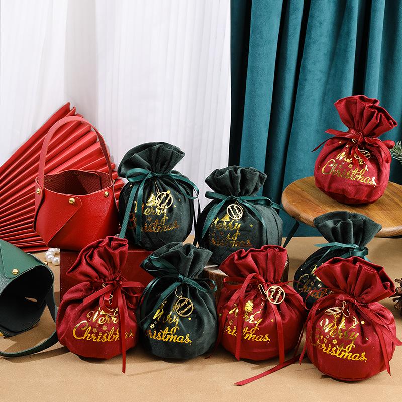 Xiaohongshu 2025 Velvet Drawstring Apple Gift Bag – Christmas Eve Hot Seller