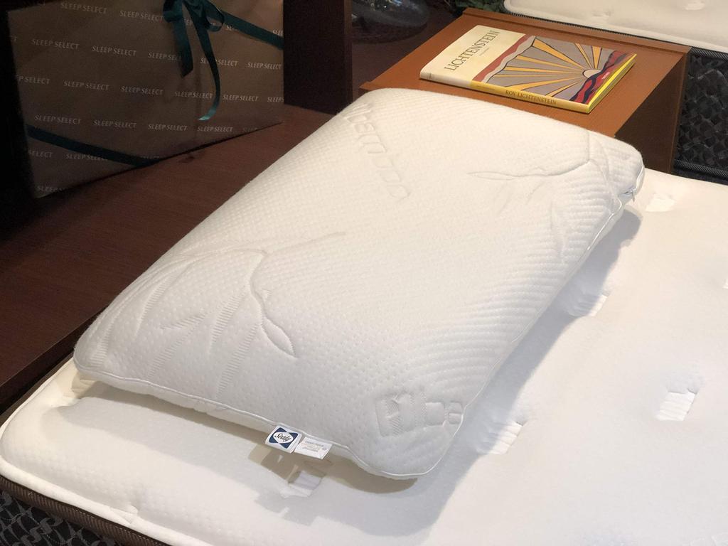 [Authentic] Sealy Axis Soft Pillow, White, 40cm x 70cm x 14.5cm, Latex Pillow with Washable Cover, LPAXSOF, 70cm Wide