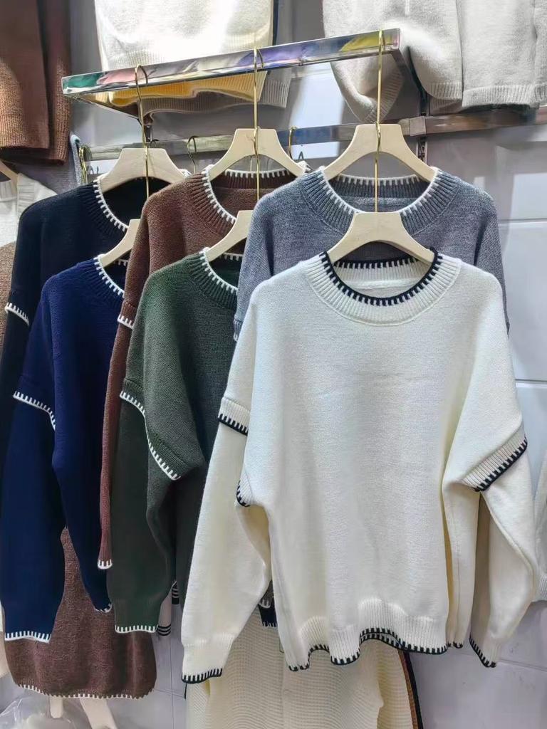 Crew Neck Knitted Pullover Sweater Women's Autumn and Winter New Contrasting Colors Simple and Versatile Loose Knitted Sweater Women